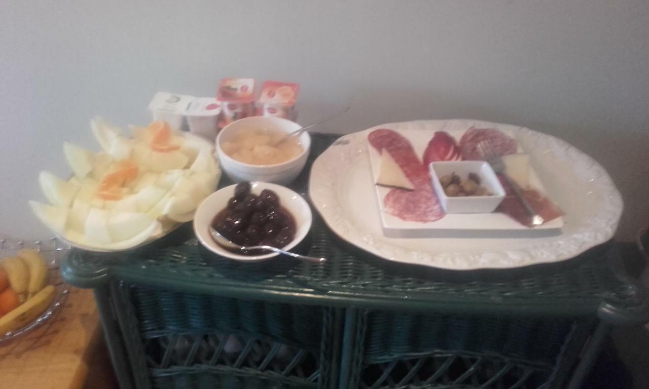 Woodview House Bed And Breakfast 코크 외부 사진